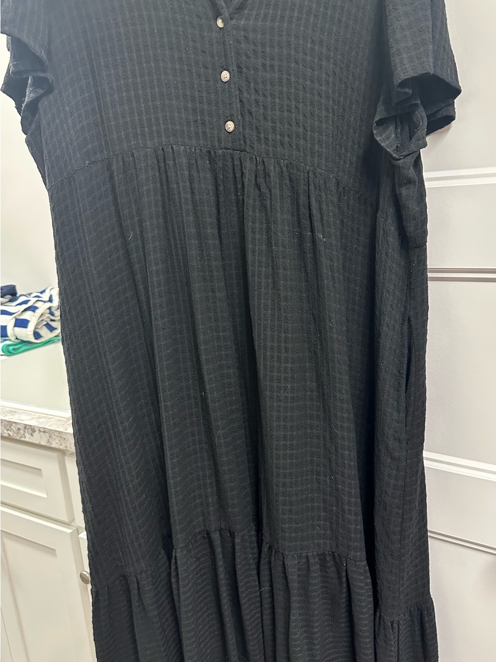 Jane and Delancey Black Textured Collared Midi Dress - Picture 2 of 4